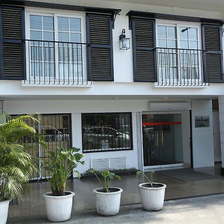 Hotel President Dehradun Esterno foto