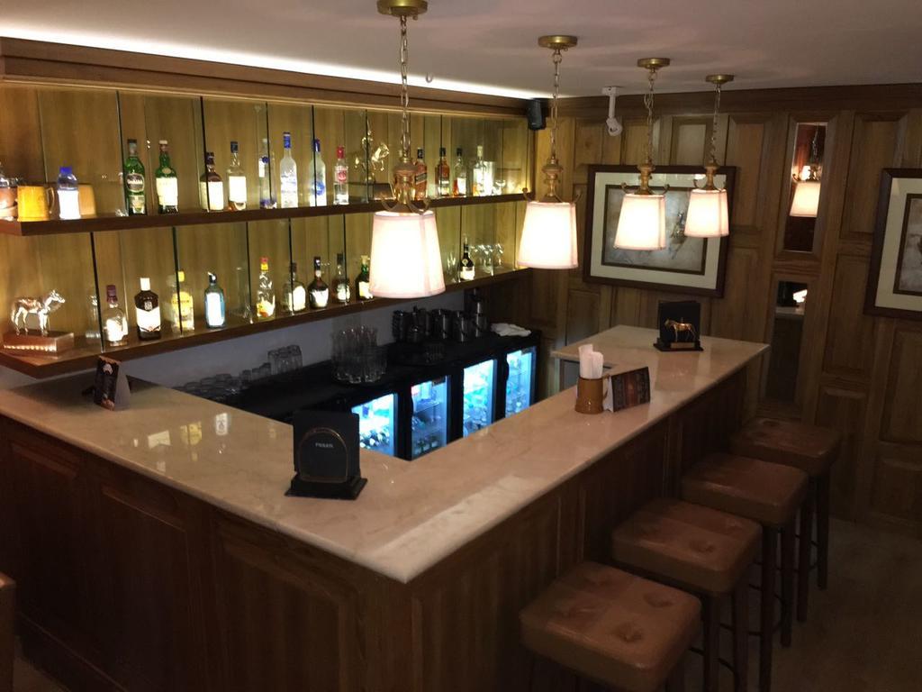 Hotel President Dehradun Esterno foto